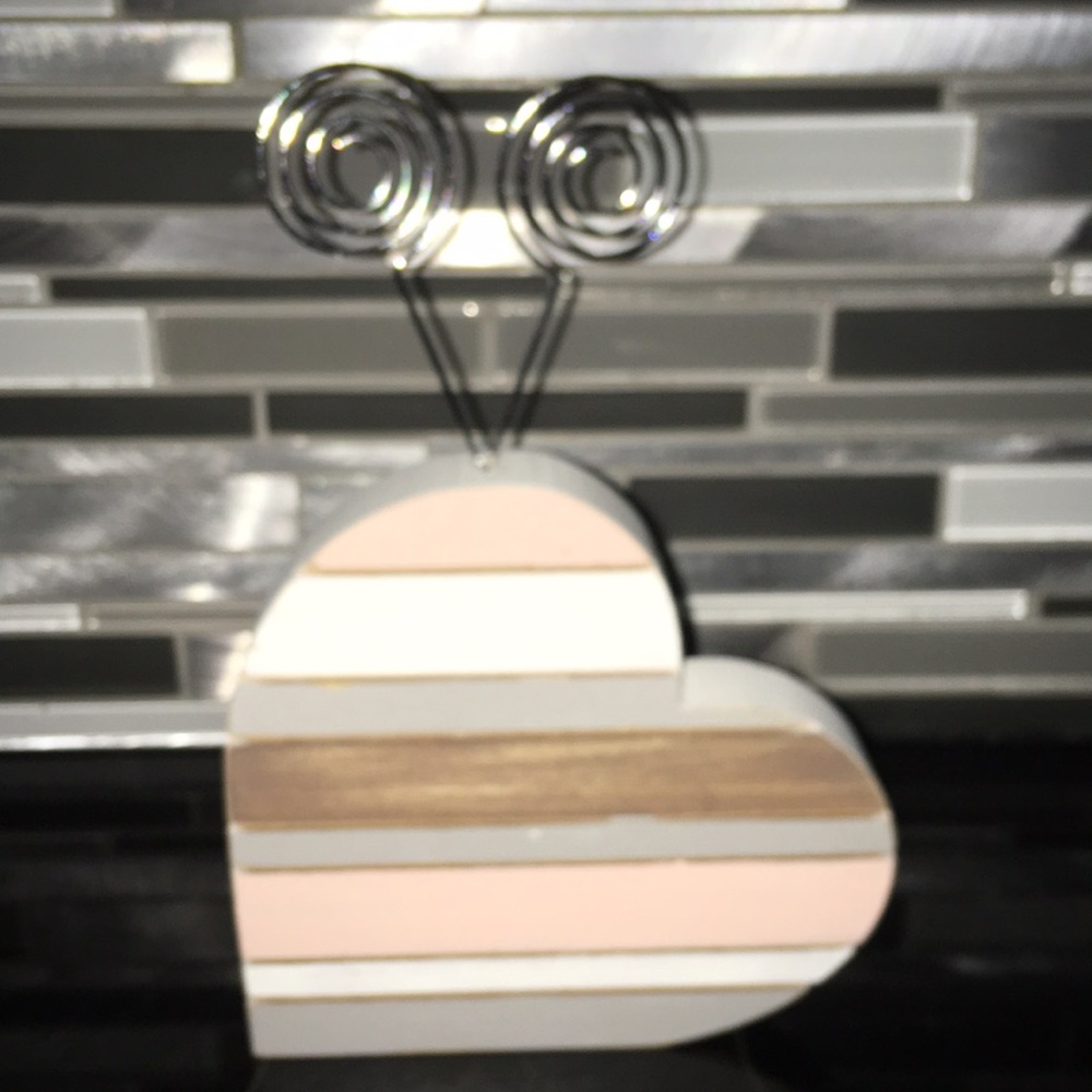 Heart Shaped Wood Photo Clip Holder
